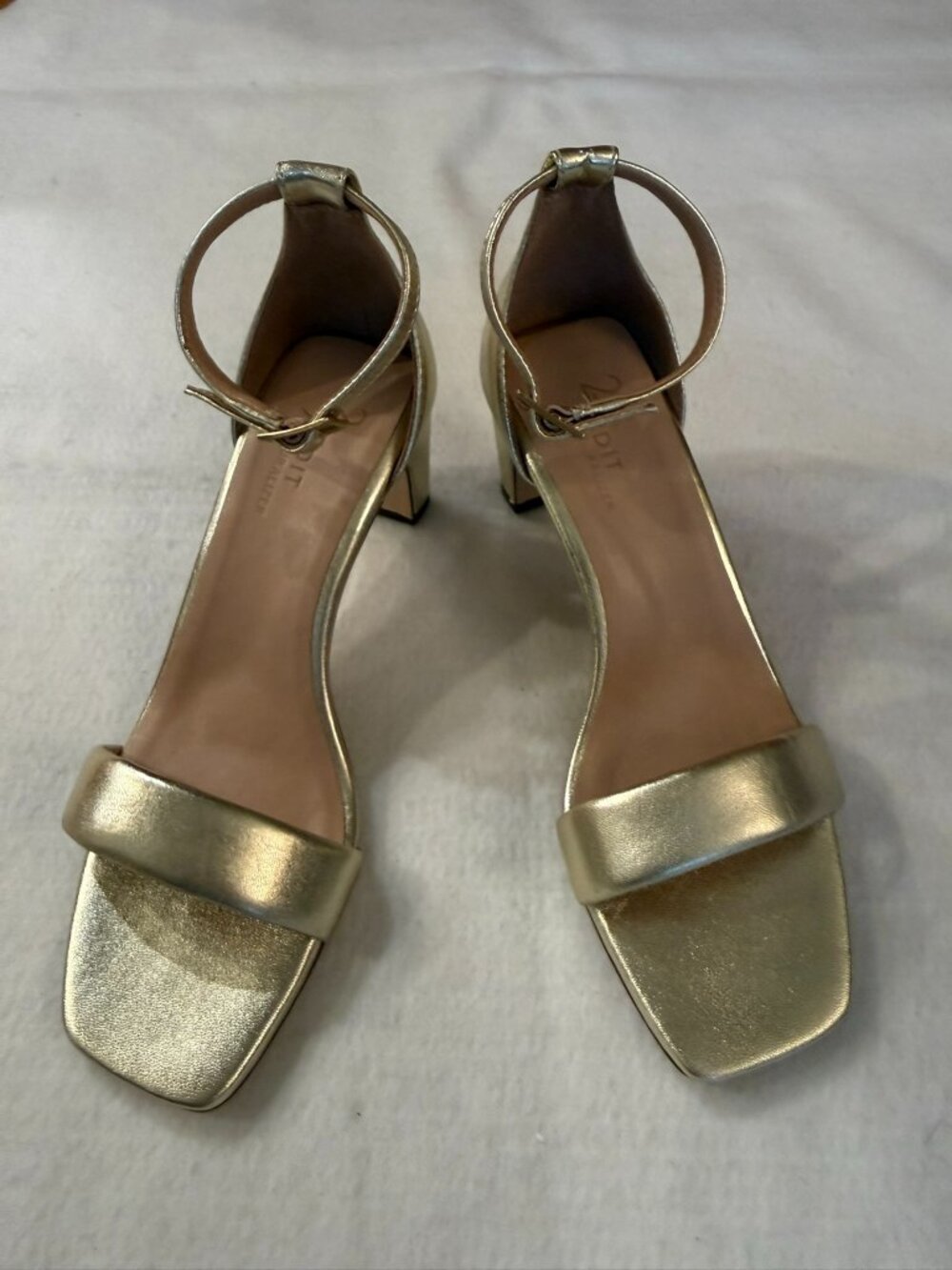 Naturalizer Iriss Metallic Gold Wedge Sandals, size 6.5, never worn